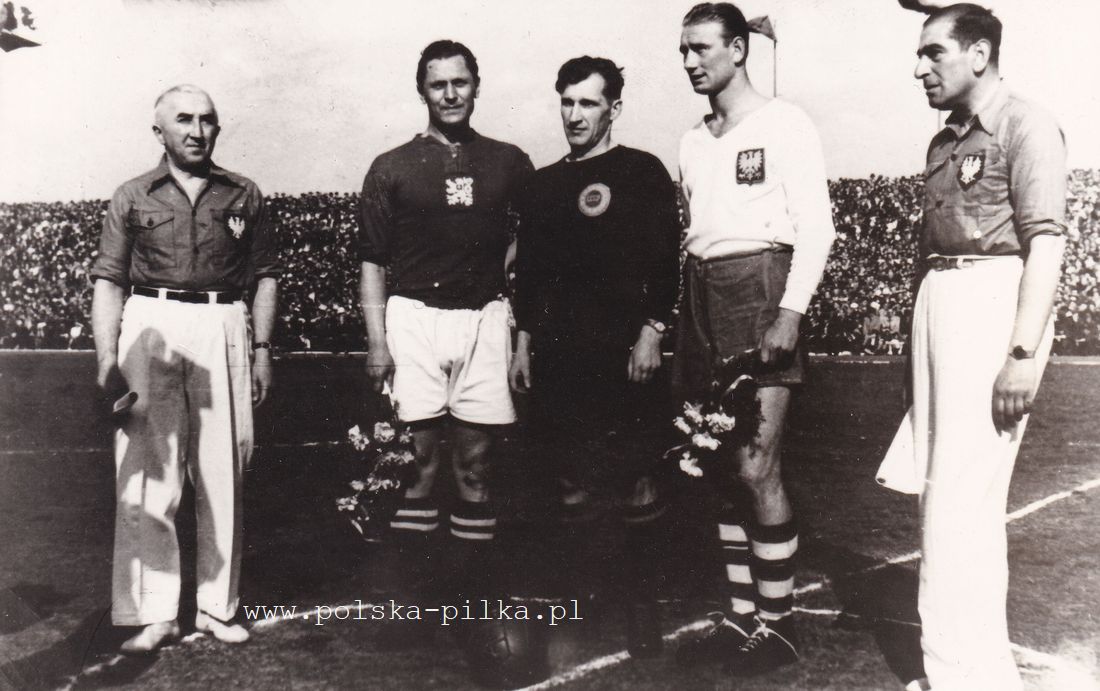 PL 44 Kmicinski Bican Latyszew Paarpan Maksymialn Schneider czechoslowa 1948