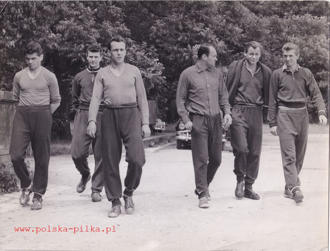 28 PL Brychczy Gadecki Liberda Strzykalski Stefaniszyn Norkowski moze 1960